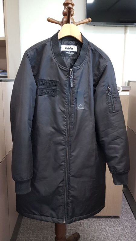 2018년 북한 평양 봉제공장에서 제작된 항공점퍼. 이 제품은 국내 홈쇼핑을 통해 2만7000여점이 불티나게 팔린 것으로 드러났다./국민의힘 정진석 의원실 제공