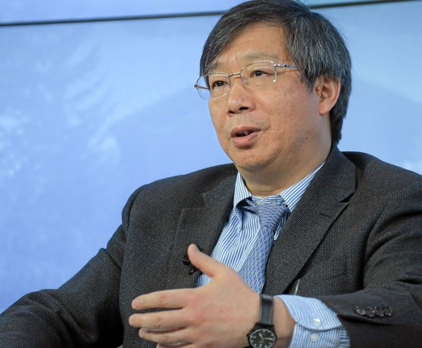 지난 9일 이강 중국인민은행 총재가 중국 정부의 탄소중립 목표 실현을 뒷받침하기위해 녹색금융 기준을 개선하겠다고 밝혔다./ 다보스포럼