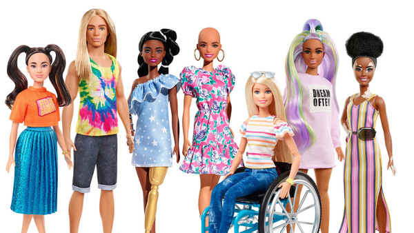 다양한 바비인형을 출시한 마텔,/ mattel