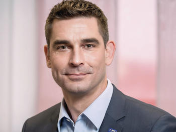 라르스 키사우(48) 박사