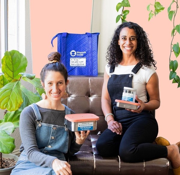 디스패치 굿즈 공동설립자인 린지 호엘(왼쪽)과 마이아 테클(오른쪽). / 디스패치 굿즈