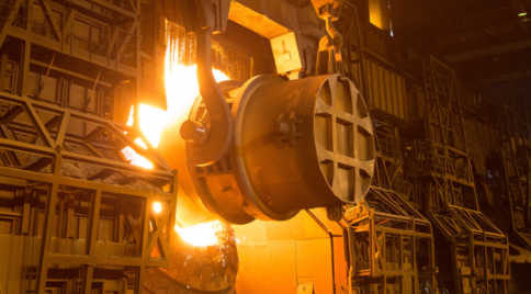 철강 생산량의 69%가 석탄을 사용하는 용광로에서 만들어지고 있다/일본제철 홈페이지