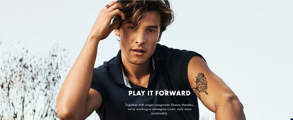 타미힐피거는 싱어송라이터 션 멘데스와 함께 지속가능성 프로젝트인 '플레이 잇 포워드' 를 진행 중이다/ 타미힐피거