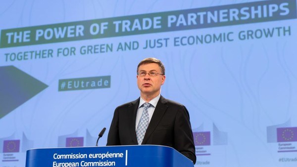 EU 집행위원회 돔브로브스키스 무역담당 집행위원은 새로운 TSD 원칙을 발표했다. 