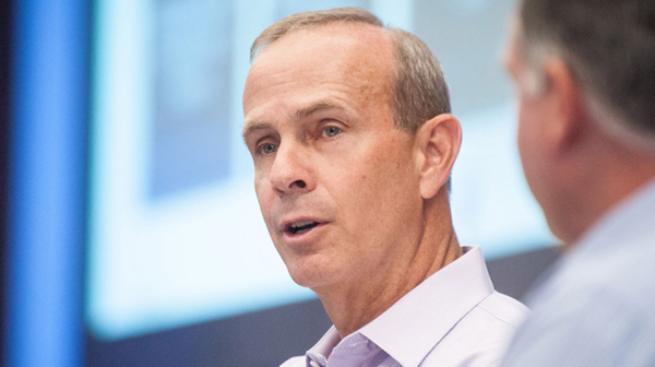 마이클 위스 셰브론 CEO는 "행정부의 접근 방식이 문제"라며 "당장 고유가를 잡기 위해 업계가 할 수 있는 방법은 없다"고 말했다/셰브론