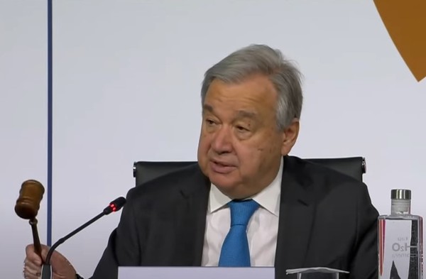 안토니우 구테흐스 유엔 사무총장이 2022 유엔해양회의 개막을 선언하는 모습/유엔