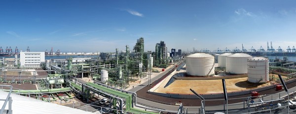 네덜란드 로테르담에 위치한 네스테의 정제소./ 네스테