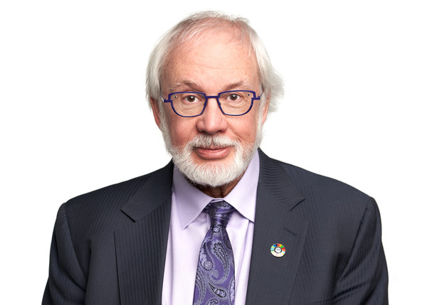 "더이상 ESG라는 이 용어는 가치가 없다. 대화 주제를 바꾸자.(Let’s change the conversation)”지속가능성 연구자의 대가 중 한명인  로버트 에클스 옥스퍼드대 교수가 도전적인 제언을 했다./ 에클스 교수 홈페이지