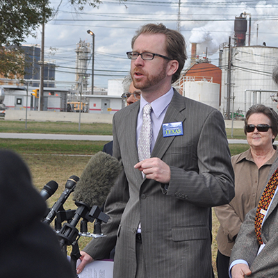 비영리 환경단체인 엔바이로먼트 텍사스의 전무 이사 루크 메츠거의 모습/ 엔바이로먼트 텍사스