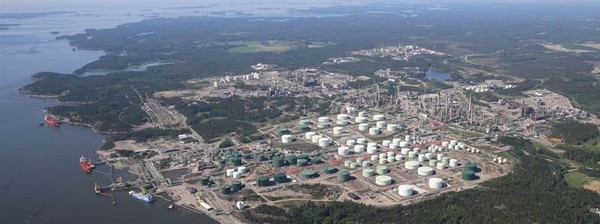 핀란드의 정유회사이자 세계 최대 바이오디젤 기업인 네스테(Neste) 부지./ 네스테