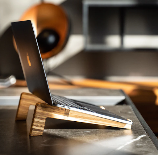 현재 찹밸류에서 판매하고 있는 노트북 스탠드 사진이다. / 찹밸류 홈페이지