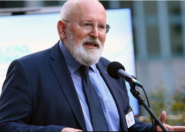 프란스 팀머만스 EU 기후위원장./보고서