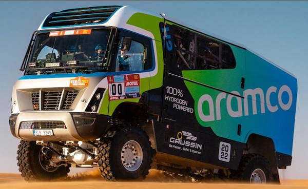 아람코와 프랑스의 가우싱이 같이 만든 수소 전지 트럭./아람코 홈페이지