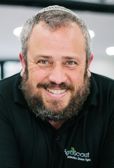  애그로스카웃의 설립자 겸 CEO, 심차 쇼어/자신의 SNS 링크드인