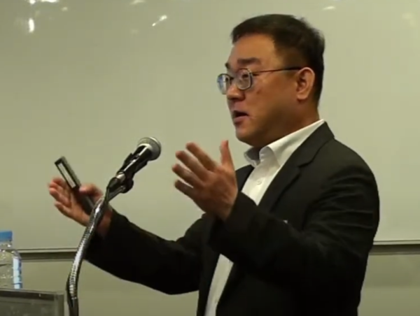 손인성 연구위원은 NDC목표 달성이 단순한 유상할당 확대로는 어려우며, 적정한 배출권 가격과 기업의 감축 노력을 고려한 정책이 필요하다고 강조했다./기후변화센터