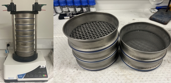 연구진은 스테인리스 볼을 체로 활용했다. / 뉴사우스웨일스대학교 홈페이지