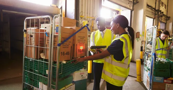 자산 1조달러(약 1319조원) 이상을 관리하는 투자자 그룹은 ISSB에 서한을 보내 기업들이 인권 자본과 인권에 대해 공개하는 것을 우선순위에 둘 것을 요구했다./ WDI