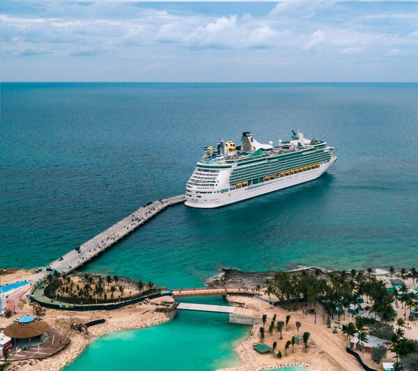 크루즈 업계는 LNG 추진을 친환경 경영의 일환으로 내세우고 있다. /언스플래쉬