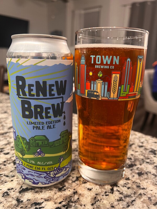 물 위기를 극복하기 위해 재활용수를 활용해 맥주를 만드는 등 다양한 해결 방안이 시행되고 있다./ 샬롯워터