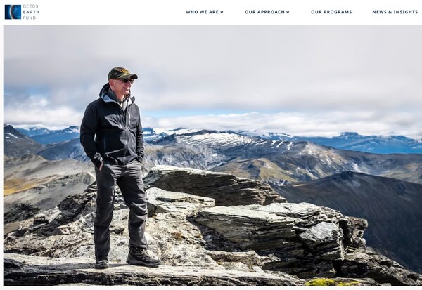  베조스어스펀드의 홈페이지. 창설자 제프 베조스의 모습./홈페이지