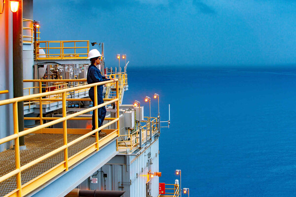 우드사이드의 시추 시설 / 우드사이드 웹사이트 