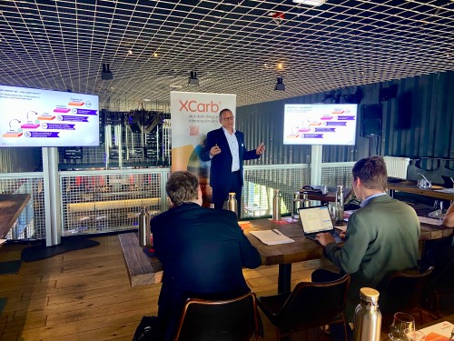 아르셀로미탈 독일 사업부 CEO 토마스 부엔거는 탈탄소화된 철강 생산을 위해서 장기적으로 충분한 양의 재생에너지와 수소 공급이 필요하다고 전했다./ 아르셀로미탈