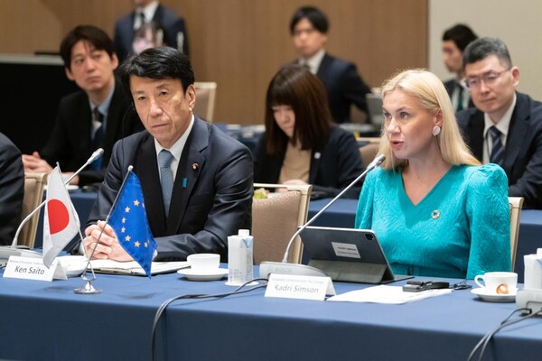 유럽연합과 일본이 수소 사업 및 기술 개발에 관한 협력에 합의했다./ 유럽연합