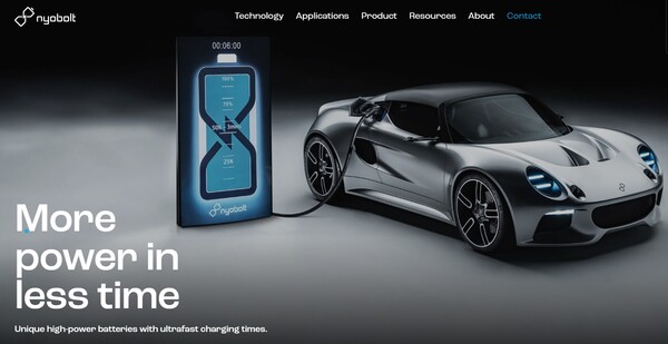  나이오볼트가 개발한 초경량 전기 스포츠카의 모습./홈페이지