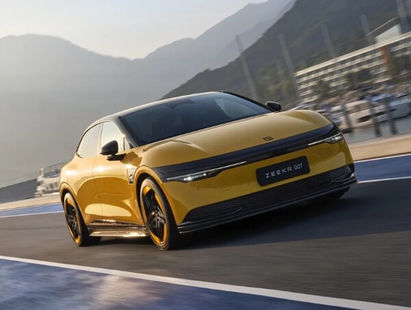  신형 LFP 배터리를 장착한 지커의 007세단 이미지./지커 홈페이지.