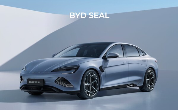  최근 일본에서 탑 텐 베스트모델에 선정된 BYD의 씰(Seal) 세단. 디자인이 수려하다./홈페이지.