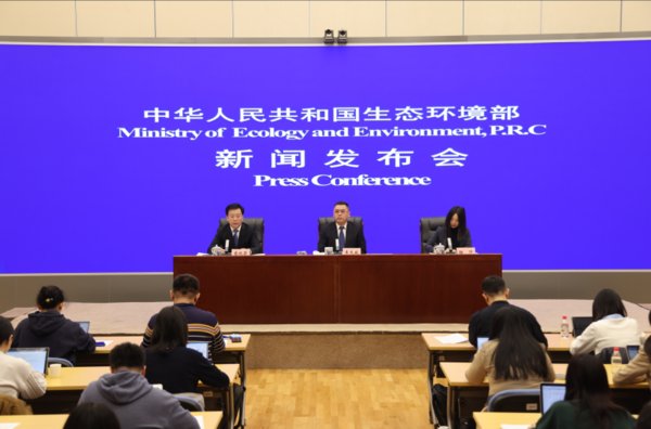 중국이 올해 말까지 대기 오염에 대한 관리를 강화하겠다고 발표했다./중국 생태환경부