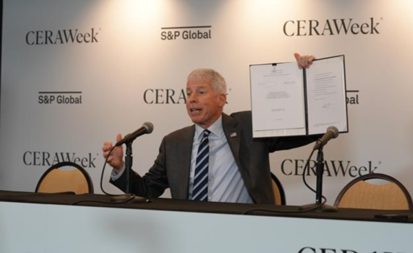 크리스 라이트 미국 에너지부 장관/세라위크 X