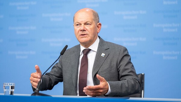 올라프 숄츠 독일 총리/독일 연방정부