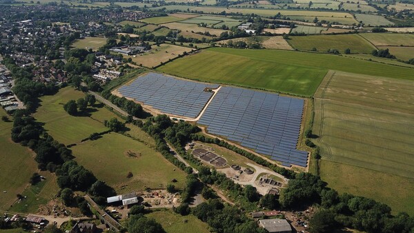  영국의 옥토퍼스에너지그룹이 청정 에너지에 투자하는 펀드를 출시했다./옥토퍼스에너지그룹 홈페이지.