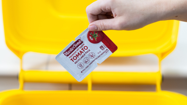  마르스가 만든 재활용 가능한 토마토 소스 포장./지속가능성 보고서.