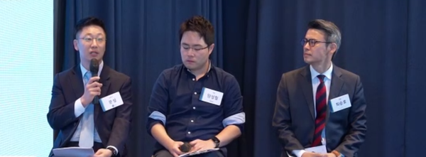 왼쪽부터 문성 변호사, 임성철 대표, 최승호 대표